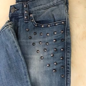 NWOT! Rock & Republic Bootcut with Studs!